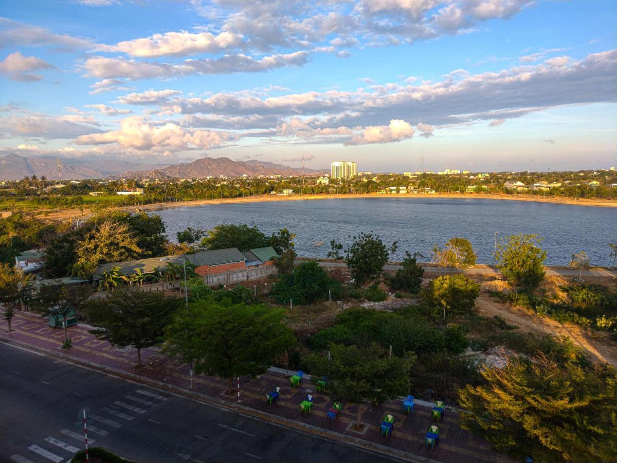 Khách sạn Ánh Đông Phan Rang Extérieur photo